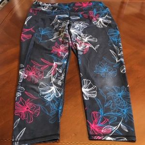 Fabletics Cropped Leggings